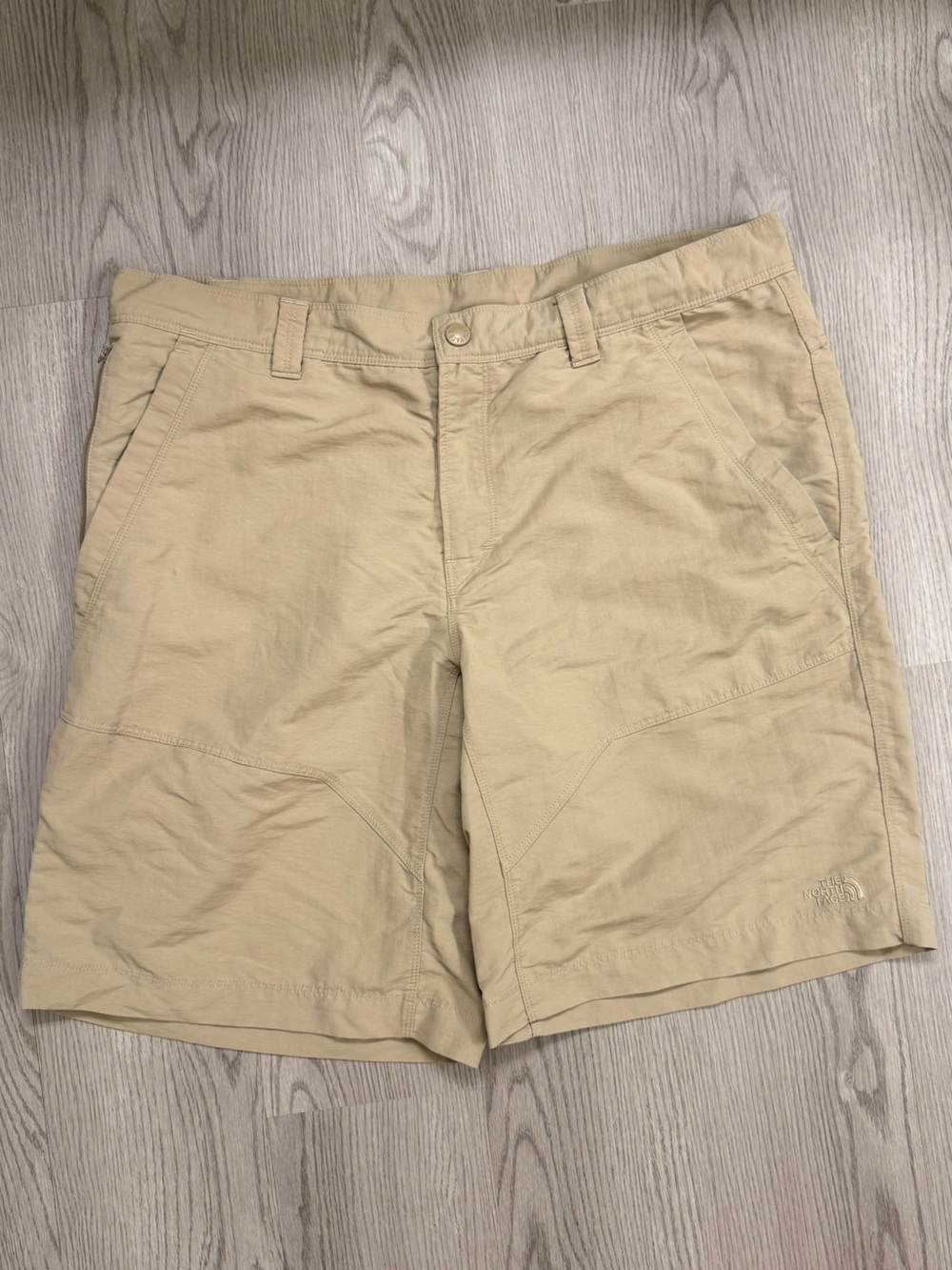 The North Face Men's Beige Hiking Utility Shorts Size 38